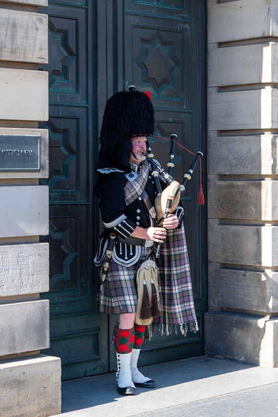 Doedelzakspeler in Edinburgh.